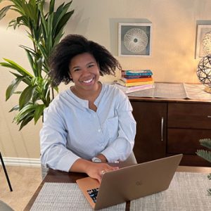 Jasmine Habeeb on computer